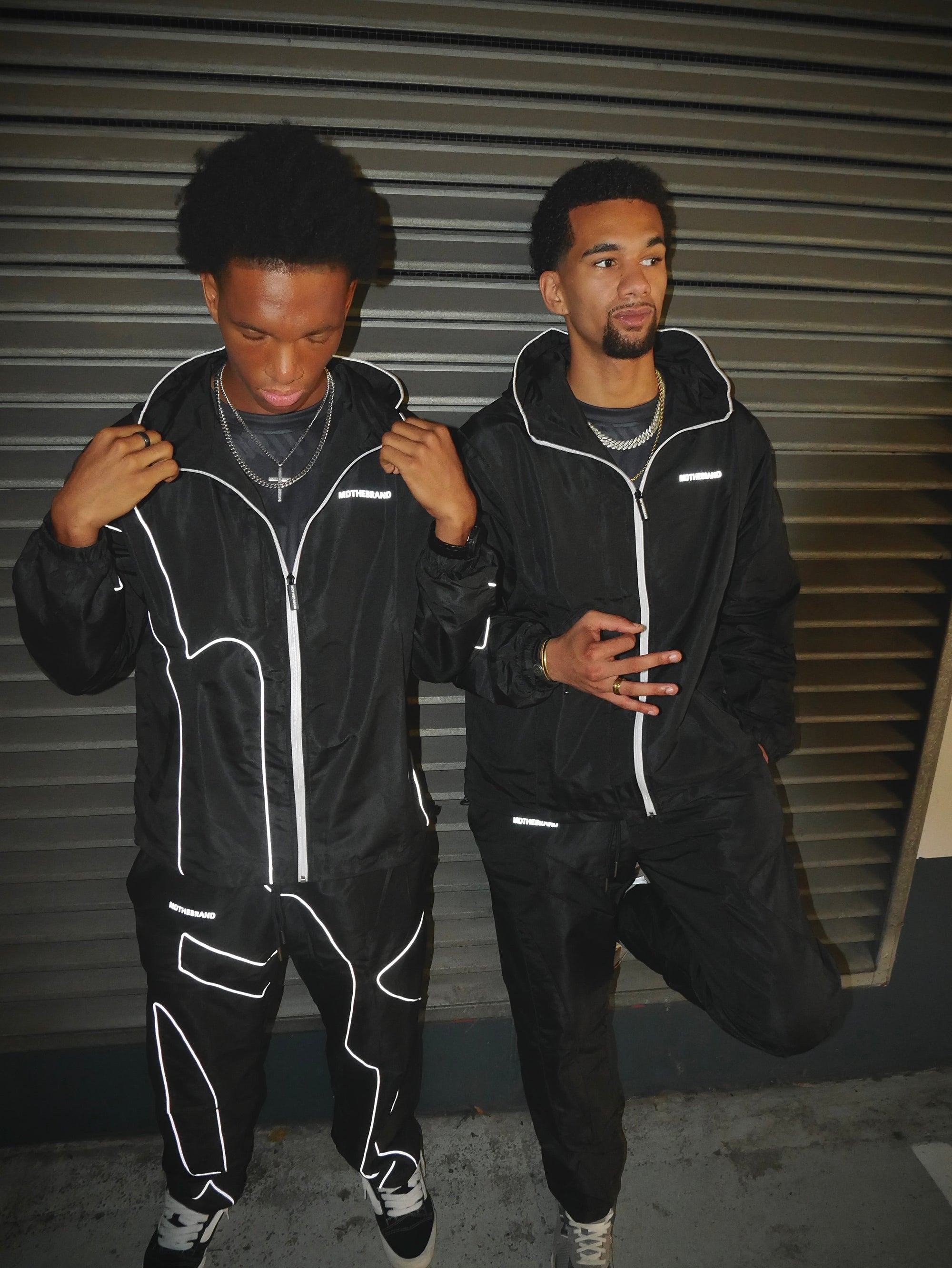 WINDBREAKER JACKET - BLACK